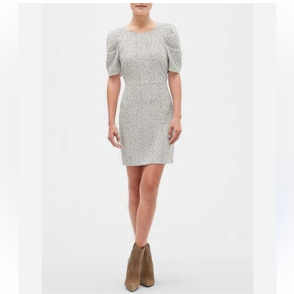 Banana Republic Puff Sleeve Fit & Flare Dress Size: 8 Length: 35”